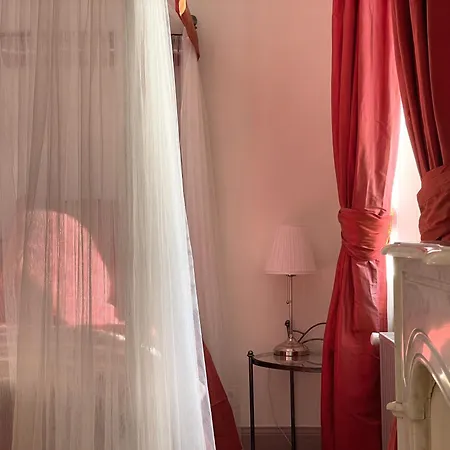Le Clos Des Fayettes Guest house Theize